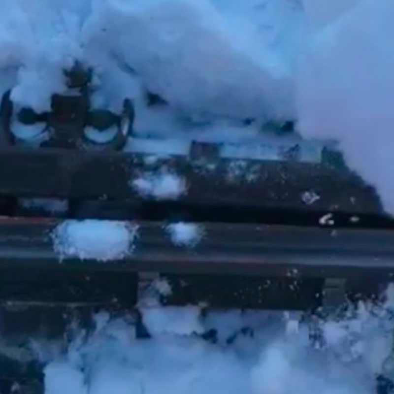 rails équipés du système rc2r pour faire fondre la neige instantanément